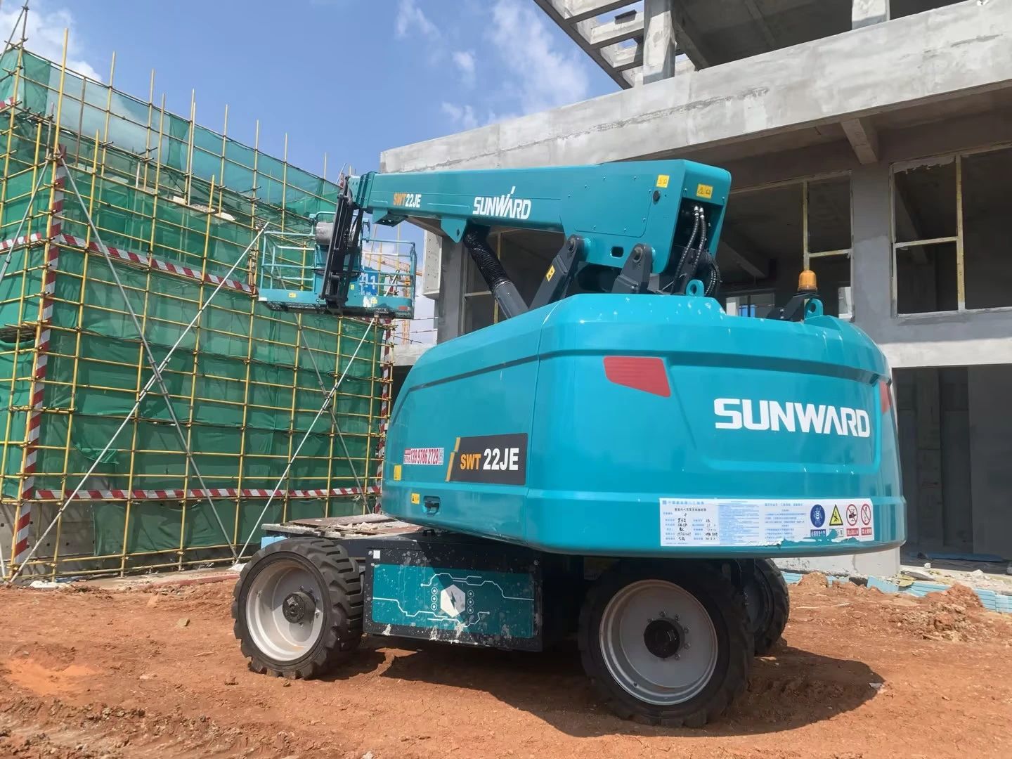 实力上新！币游国际智能电动直臂高空作业平台进军华中市场