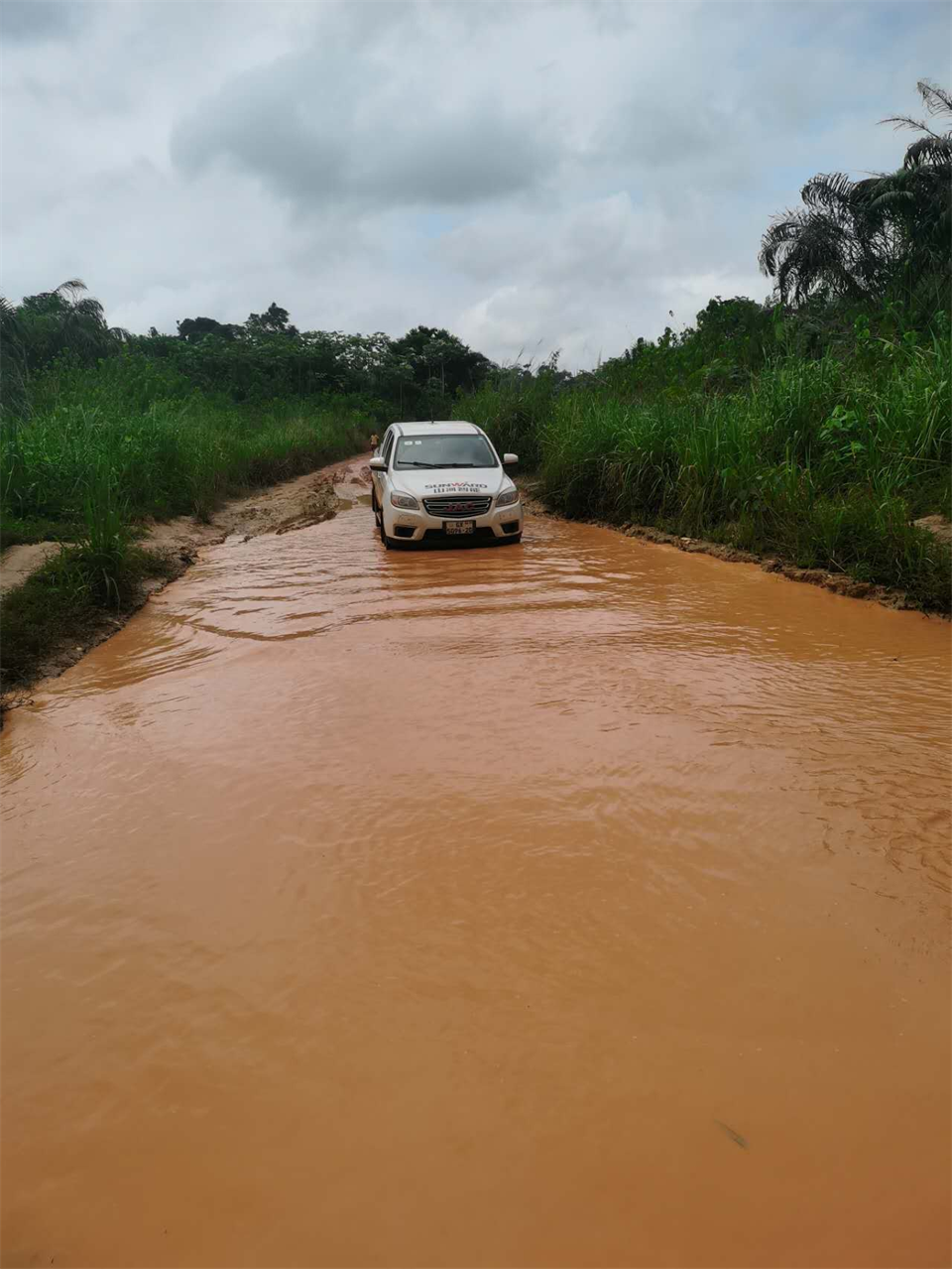 品质币游国际，，，，，，专心折务！币游国际智能效劳万里行活动走进非洲加纳