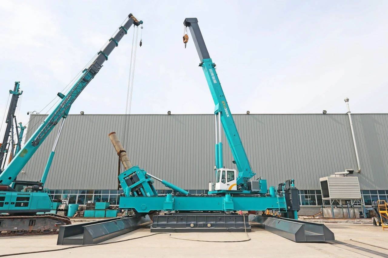 “币游国际绿”闪灼西子湖畔！币游国际智能ZYJ300X斜桩压桩机强势来袭