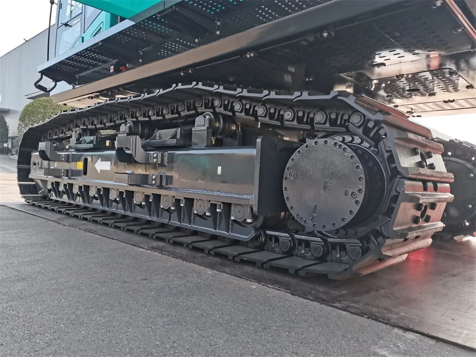 定制开发、功效更强！币游国际智能SWE750ELR加长臂液压挖掘机下线交付