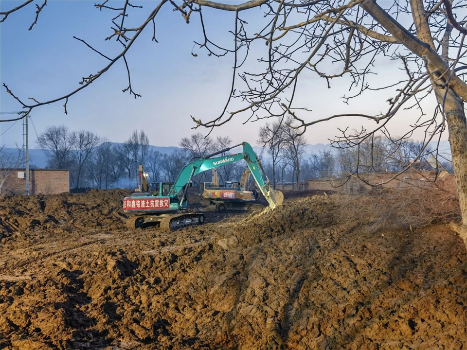 支援抗震救灾一线，，，，币游国际智能在行动！