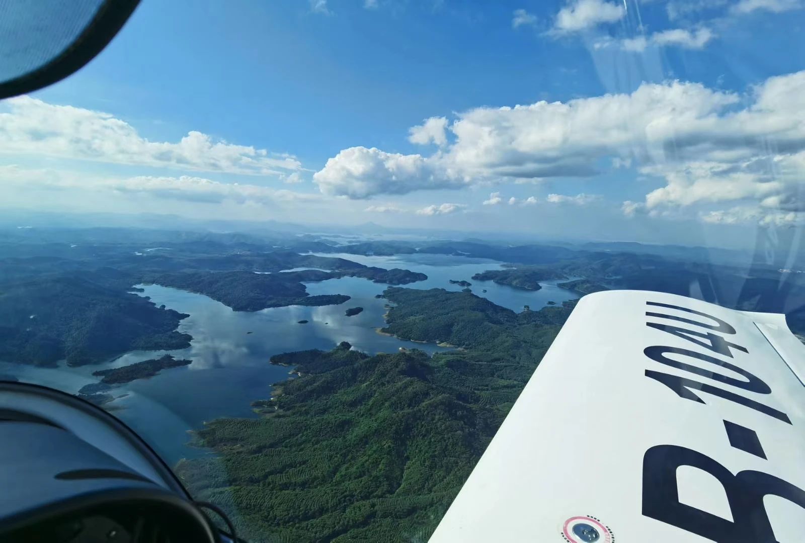 二十载磨砺，，，，，“阿若拉”飞机累计航行时间突破11万小时！
