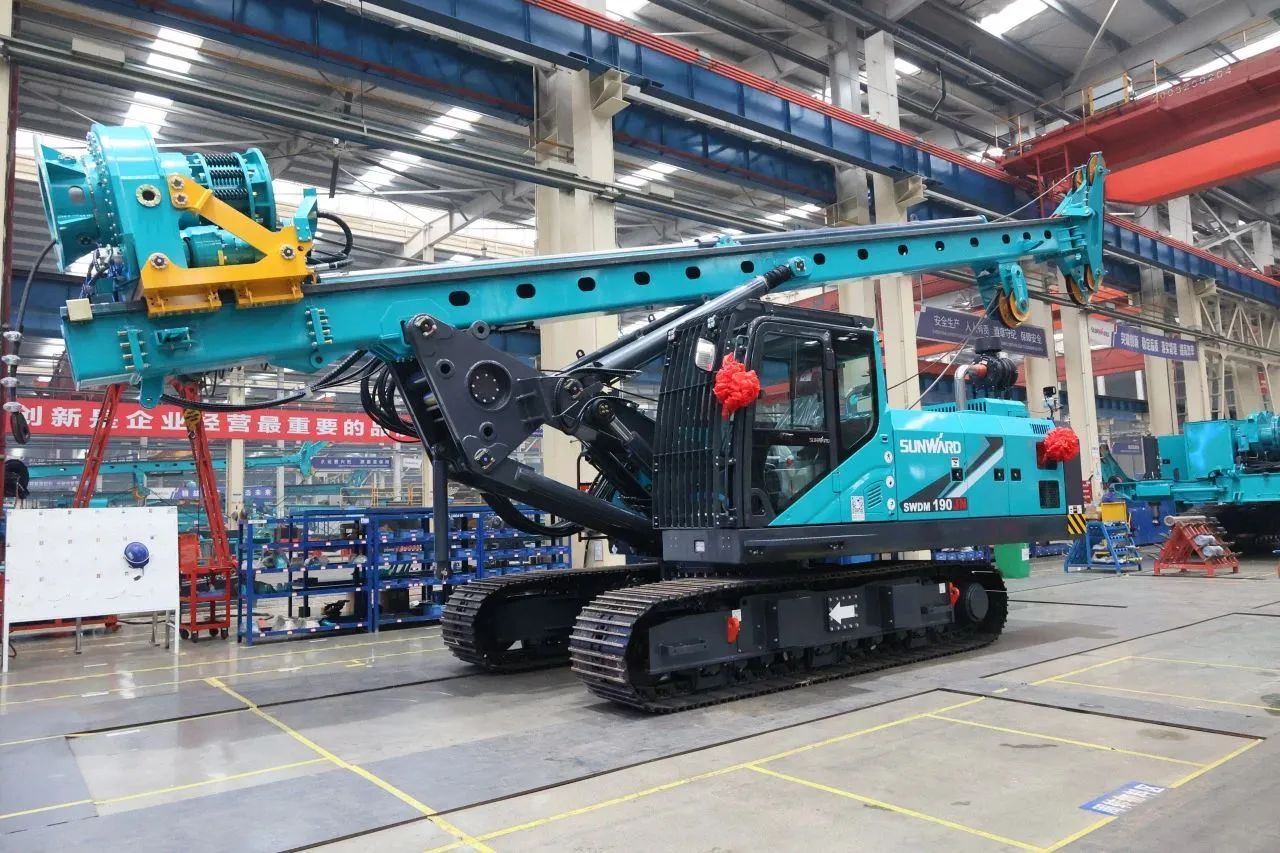 一连火热交付！币游国际智能SWDM190JN旋挖钻机备受天下各地客户青睐