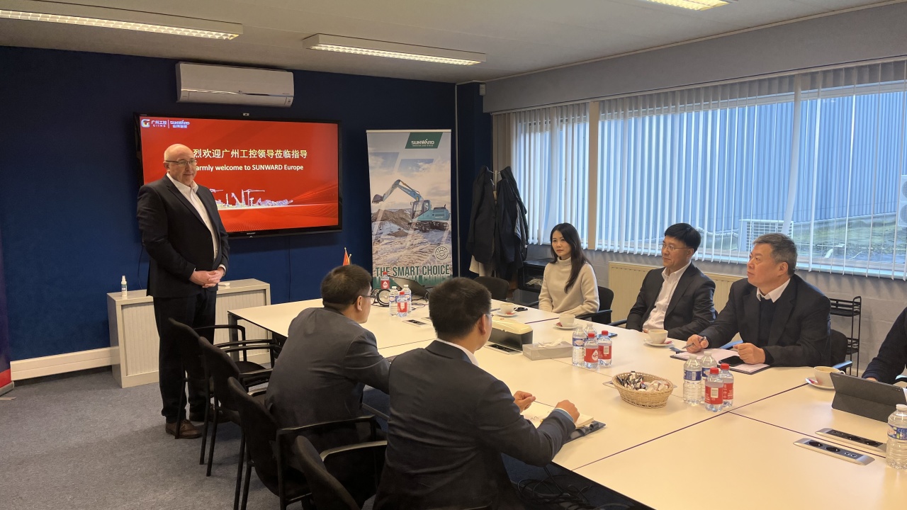 广州工控党委书记、董事长景广军率队赴币游国际智能欧洲子公司考察