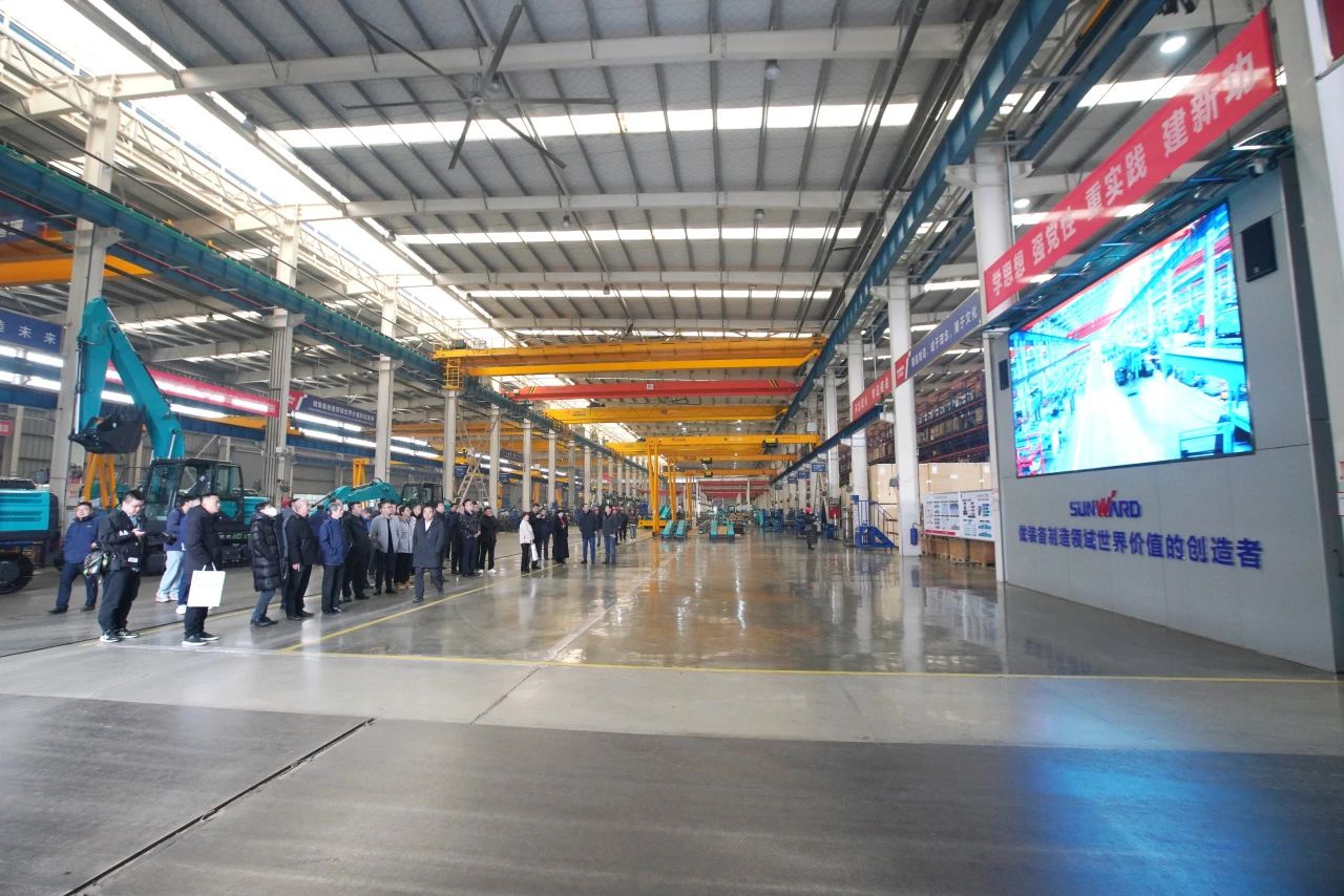 启新程，，，，向未来！币游国际矿岩揭牌庆典暨新春发货仪式圆满举行