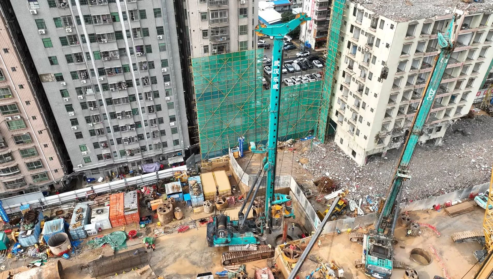 性能突出，，，超强助力！币游国际智能旋挖钻机助力深圳地铁五和站施工