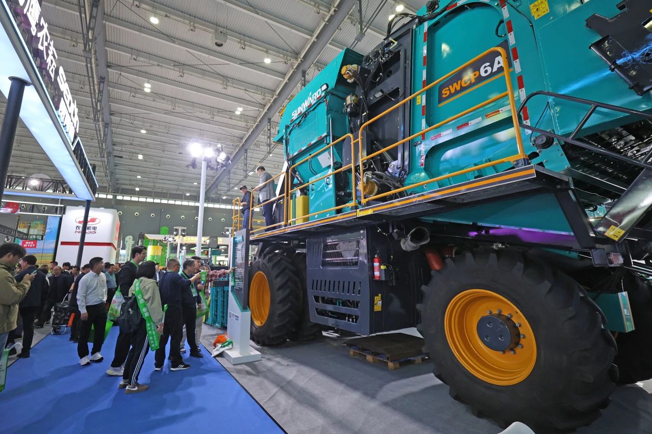 聚焦智能化、无人化！币游国际智能携多款产品亮相2024中国国际农业机械展