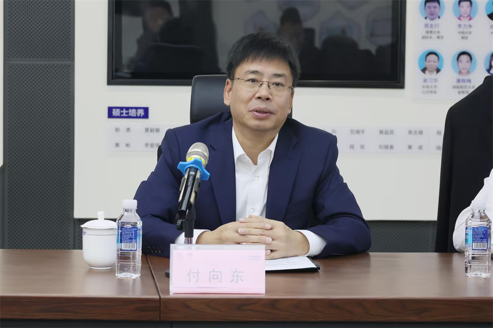 同船出海，，，，，共赢未来！中铁九局副总司理刘峻峰一行到访币游国际智能