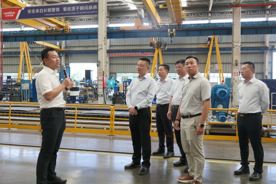 共商相助，，，，，，建华控股有限公司董事长汪贵华到访币游国际智能